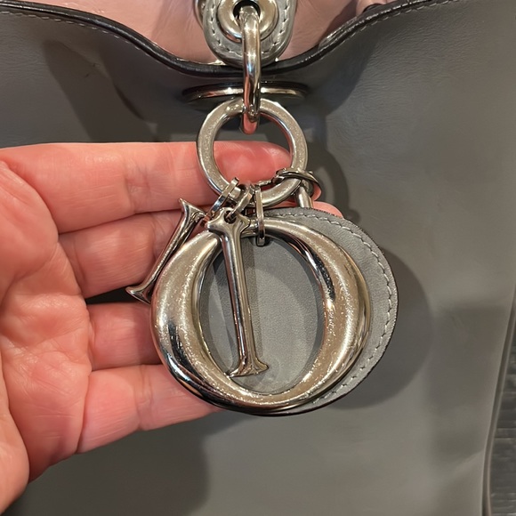 Authentic Dior Women Handbag Diorissimo Gray Leather - Picture 2 of 14